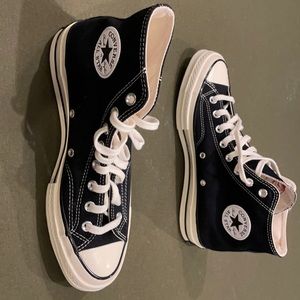 Chuck Taylor All Star Classic, Black/White Great Condition Size 8.5